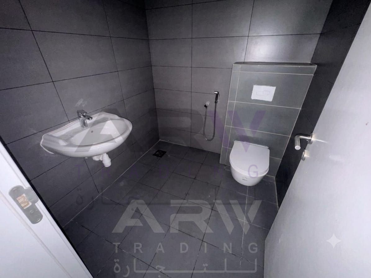محل تجاري للبيع في مسقط هيلز، مسقط هيلز، Business Tower، مسقط هيلز، صورة 5